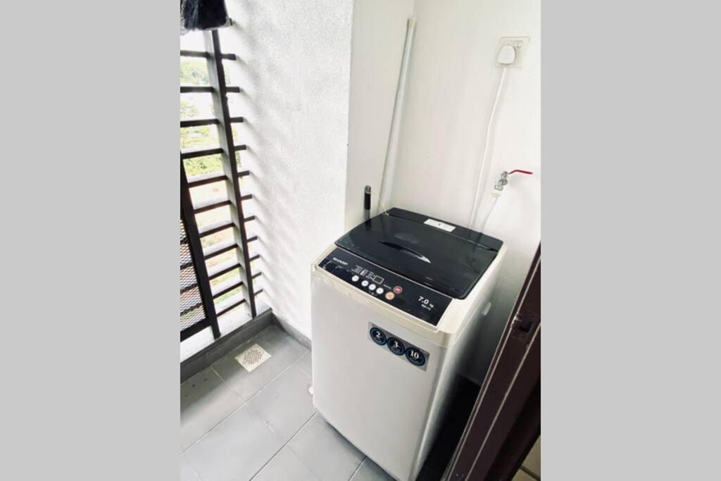 Landmark Residence 2, Greenview, Less Noise, Free Wifi With Tvbox, Free Parking, Near Kajang, Cheras, C180, Mrt Esterno foto